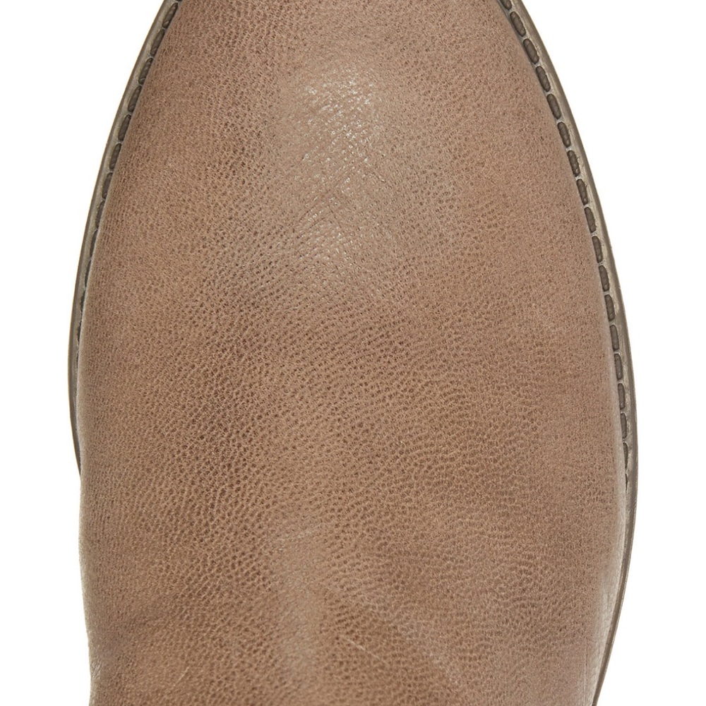 VINCE CAMUTO BOOTS - Picture 4 of 12